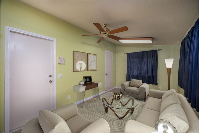 2201 Presidio Ave, Modesto, CA 95355