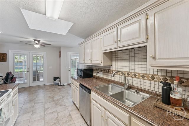 520 Wellington Way, Hinesville, GA 31313