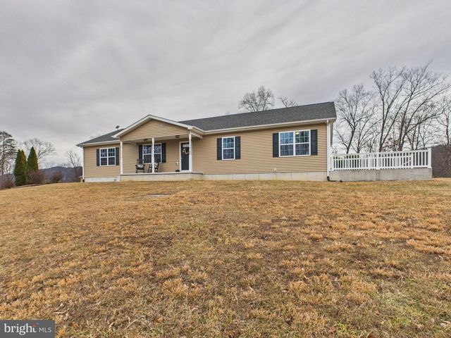 886 PALE MAGNOLIA DR, Gerrardstown, WV 25420