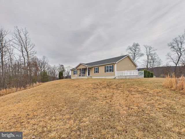 886 PALE MAGNOLIA DR, Gerrardstown, WV 25420