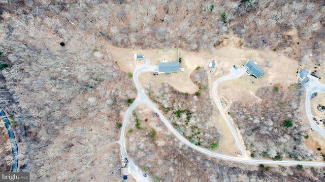 886 PALE MAGNOLIA DR, Gerrardstown, WV 25420