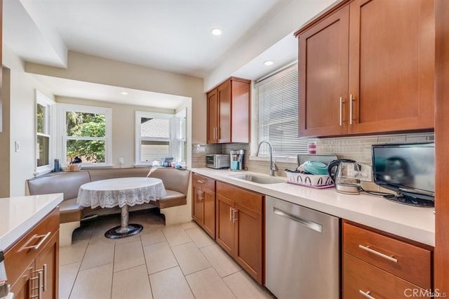 5646 Vesper Avenue, Sherman Oaks, CA 91411
