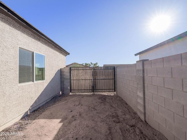 14534 S Diablo Road, Arizona City, AZ 85123