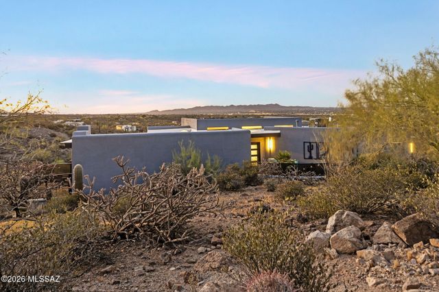 2081 N Calle Del Suerte, Tucson, AZ 85745