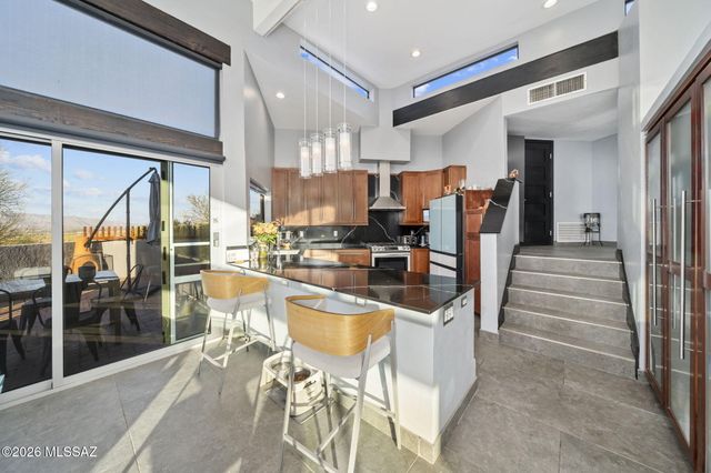 2081 N Calle Del Suerte, Tucson, AZ 85745