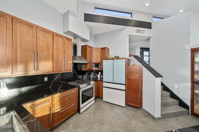 2081 N Calle Del Suerte, Tucson, AZ 85745