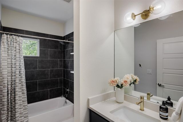 1205 McKinley Ave, Austin, TX 78702