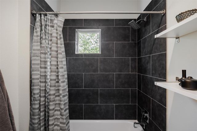 1205 McKinley Ave, Austin, TX 78702