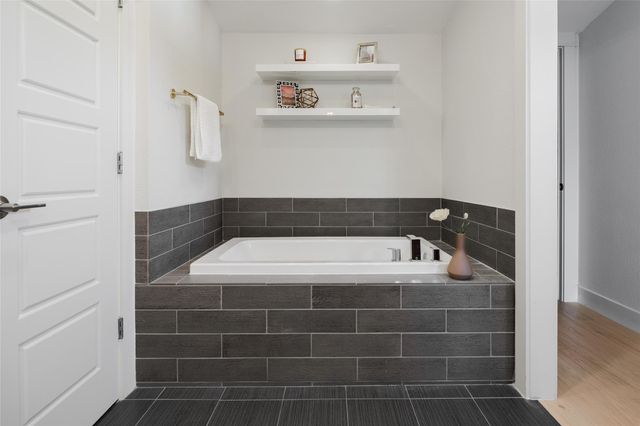 1205 McKinley Ave, Austin, TX 78702