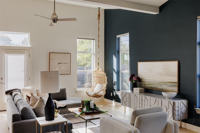 1205 McKinley Ave, Austin, TX 78702