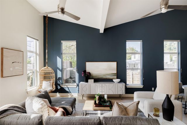 1205 McKinley Ave, Austin, TX 78702