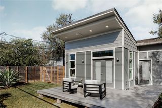 1205 McKinley Ave, Austin, TX 78702