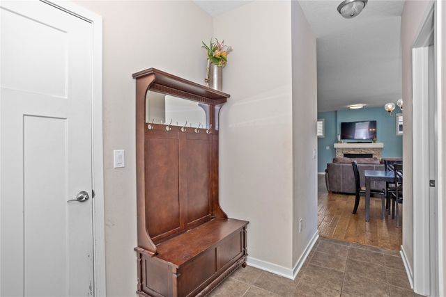 7876 Beechtree Lane, West Des Moines, IA 50266