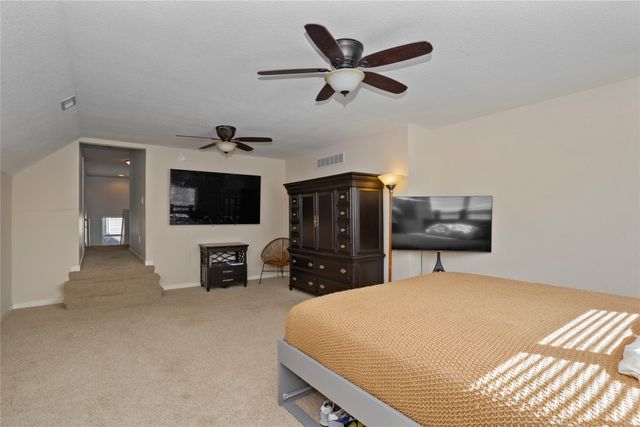 7876 Beechtree Lane, West Des Moines, IA 50266