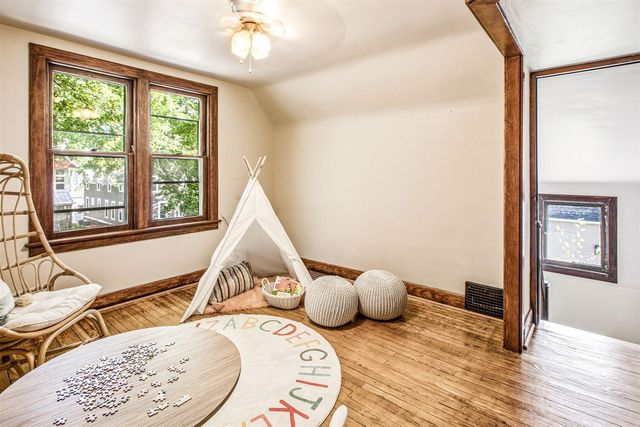 1013 State Street, Saint Joseph, MI 49085