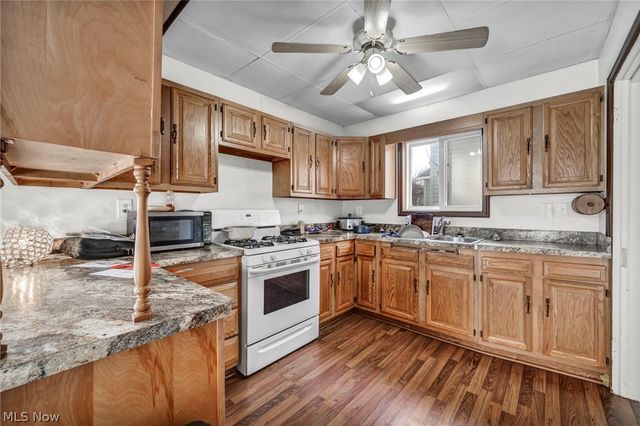 3425 W 88th Street, Cleveland, OH 44102