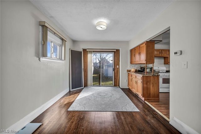 3425 W 88th Street, Cleveland, OH 44102