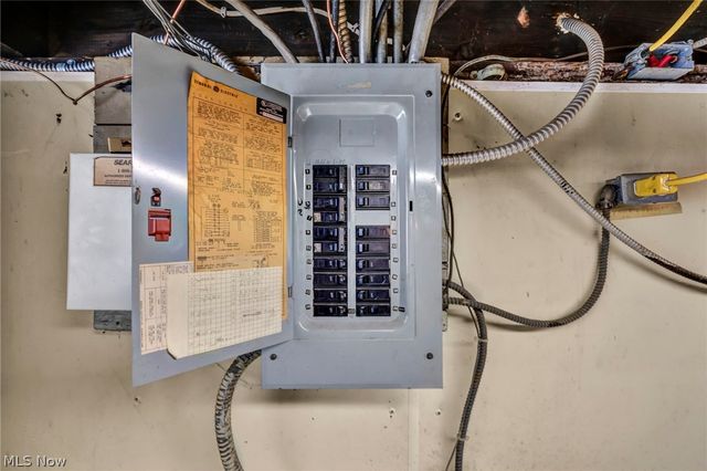 3425 W 88th Street, Cleveland, OH 44102