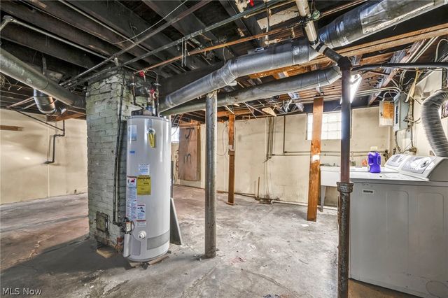 3425 W 88th Street, Cleveland, OH 44102