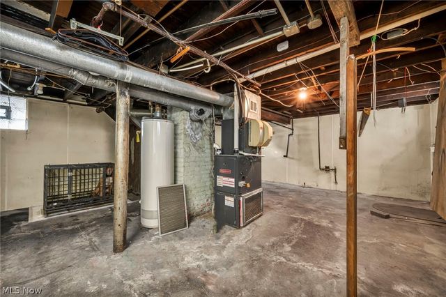 3425 W 88th Street, Cleveland, OH 44102