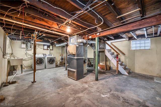 3425 W 88th Street, Cleveland, OH 44102