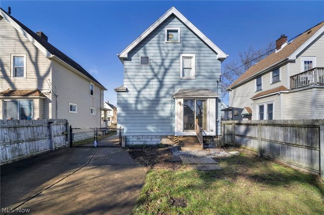 3425 W 88th Street, Cleveland, OH 44102