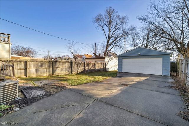 3425 W 88th Street, Cleveland, OH 44102