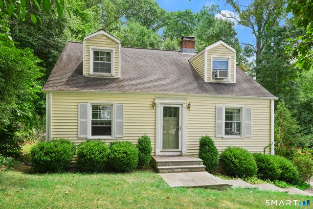 22 Beverly Road, Trumbull, CT 06611