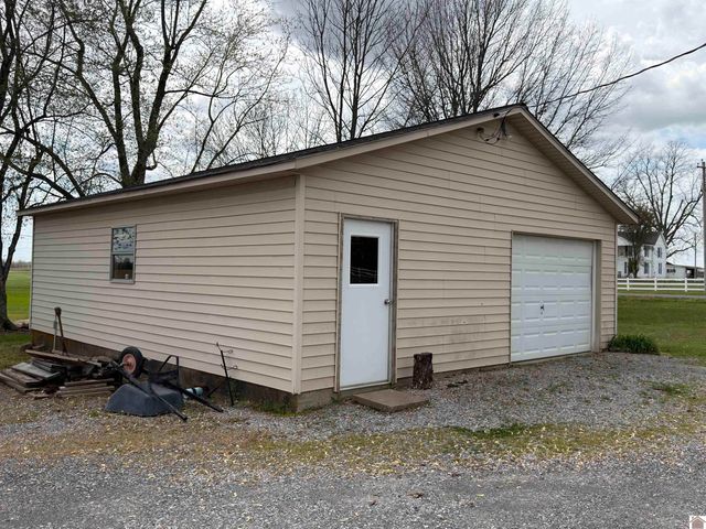 10008 State Route 564, Farmington, KY 42040