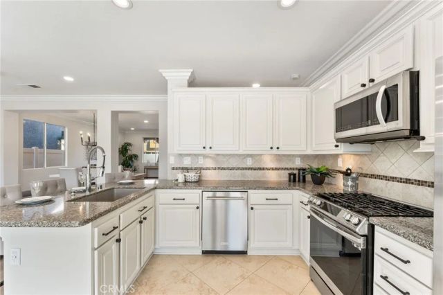 27 Feldspar Way, Rancho Santa Margarita, CA 92688