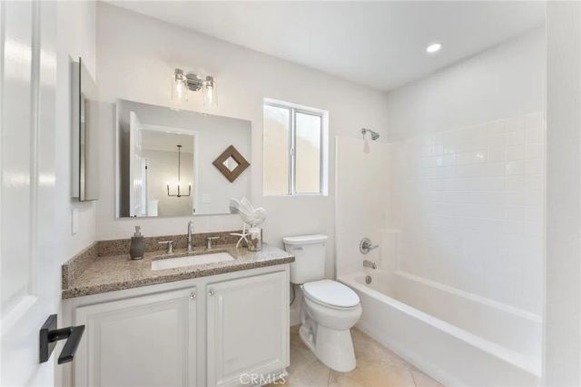 27 Feldspar Way, Rancho Santa Margarita, CA 92688