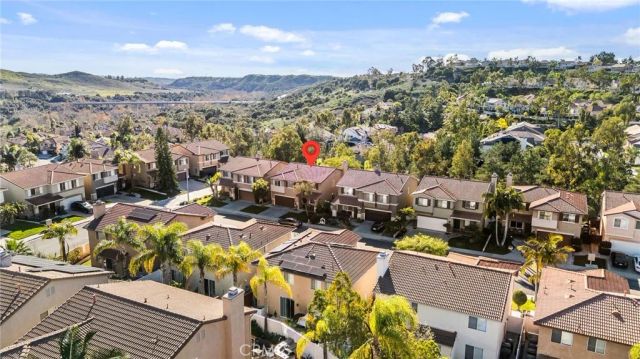 27 Feldspar Way, Rancho Santa Margarita, CA 92688