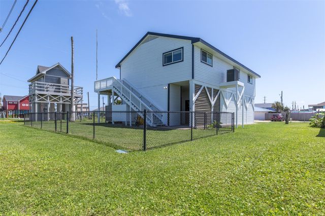 4235 San Jacinto Drive, Galveston, TX 77554