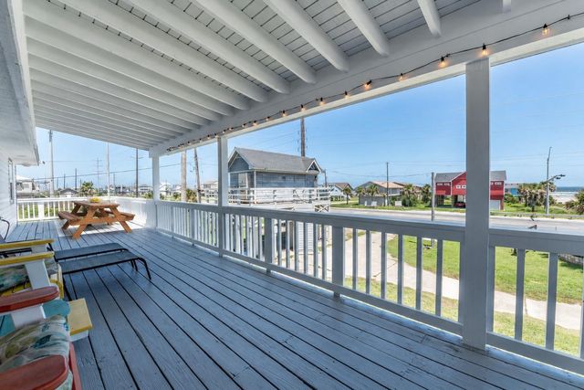 4235 San Jacinto Drive, Galveston, TX 77554