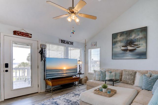 4235 San Jacinto Drive, Galveston, TX 77554