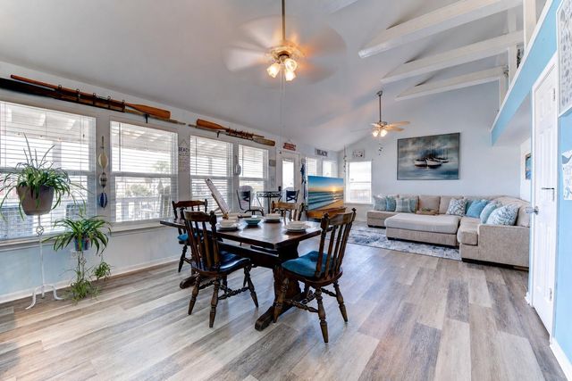 4235 San Jacinto Drive, Galveston, TX 77554