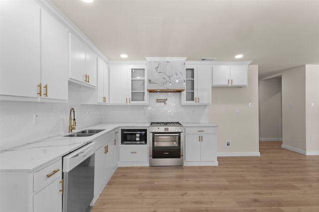 339 Avenue H, Dallas, TX 75203