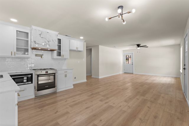 339 Avenue H, Dallas, TX 75203