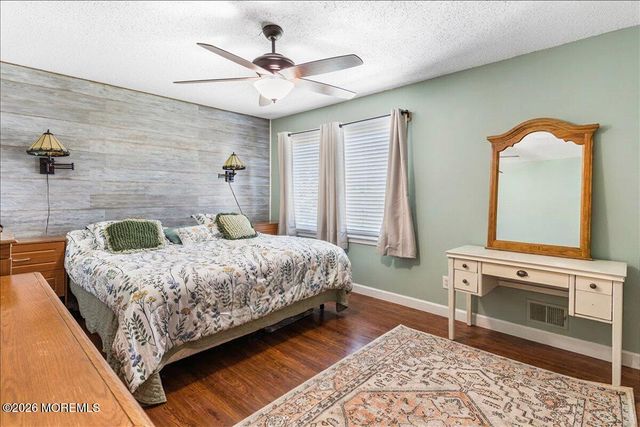 2 Annie Drive, Howell, NJ 07731