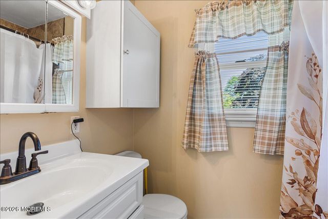 2 Annie Drive, Howell, NJ 07731