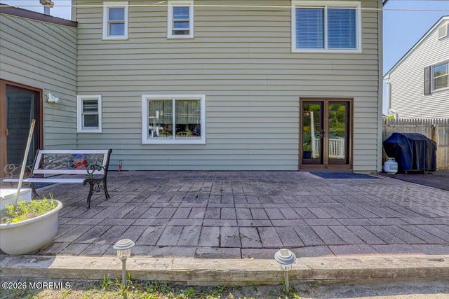 2 Annie Drive, Howell, NJ 07731