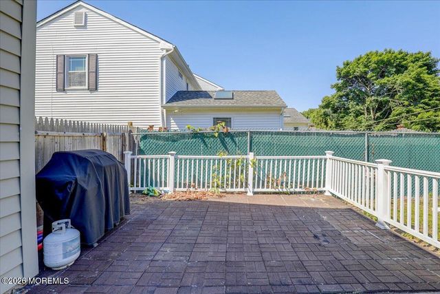 2 Annie Drive, Howell, NJ 07731