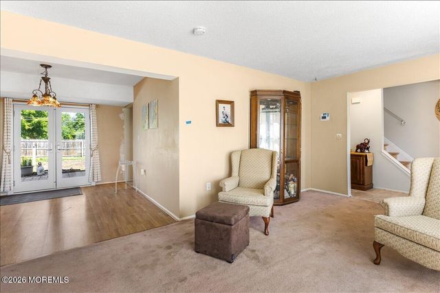 2 Annie Drive, Howell, NJ 07731
