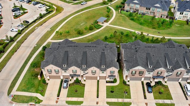 6566 Scarlet Pond Lane, Fulshear, TX 77441