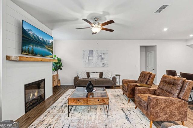 33 Brookside Way NW, Cartersville, GA 30121