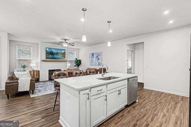 33 Brookside Way NW, Cartersville, GA 30121