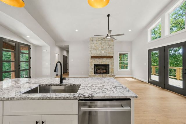257 Gallery Court, Ellijay, GA 30540