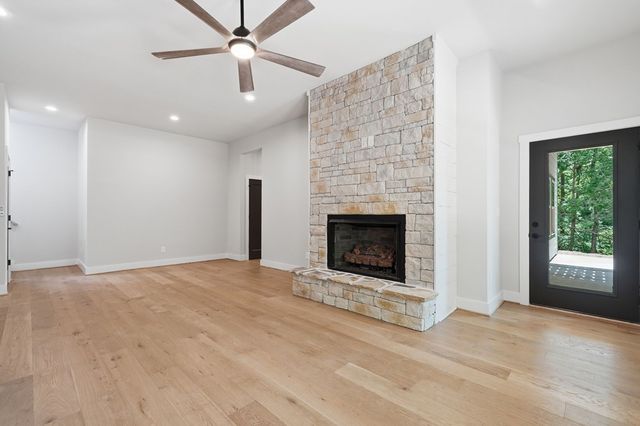 257 Gallery Court, Ellijay, GA 30540