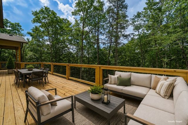 257 Gallery Court, Ellijay, GA 30540