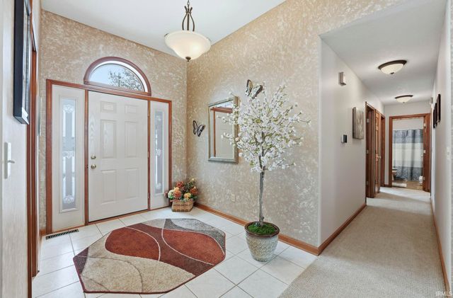 917 Lake Hill Court, Fort Wayne, IN 46845